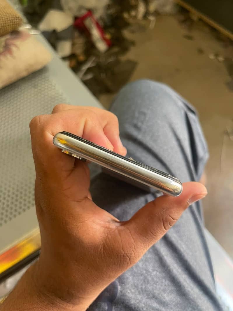 Apple iPhone X 2