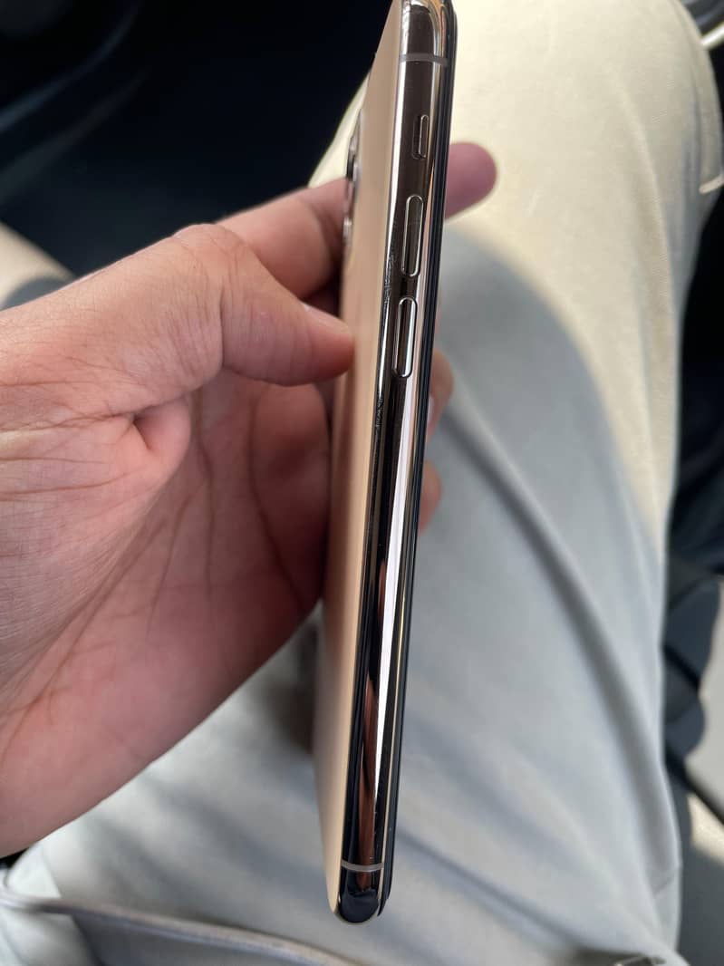 Apple iPhone 11 Pro 8