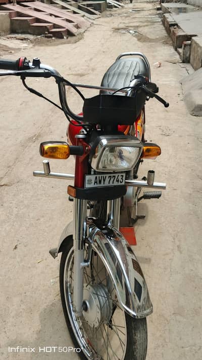 Honda 70 cc bike