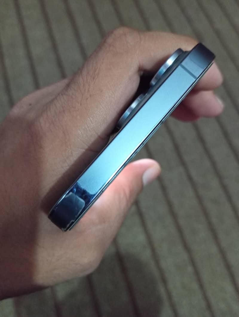 Apple iPhone 13 Pro Max 5