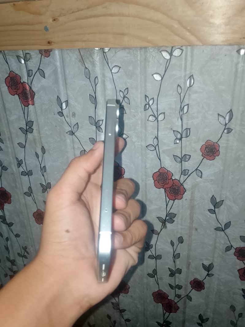 . . . . . . . . . . . . . . . . . . . . . . . . . 112233 3