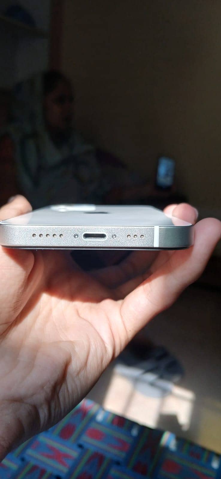 Apple iPhone 12 1