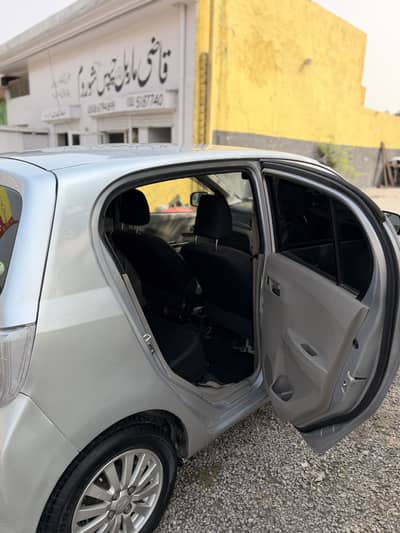 Daihatsu Mira 2018