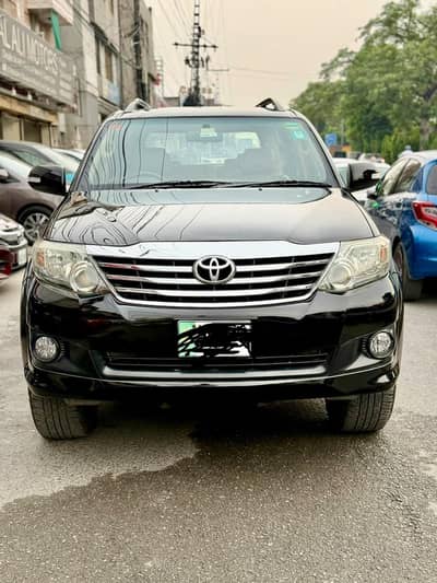 Toyota Fortuner V 2013