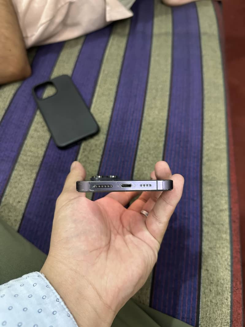 Apple iPhone 14 Pro Max 3