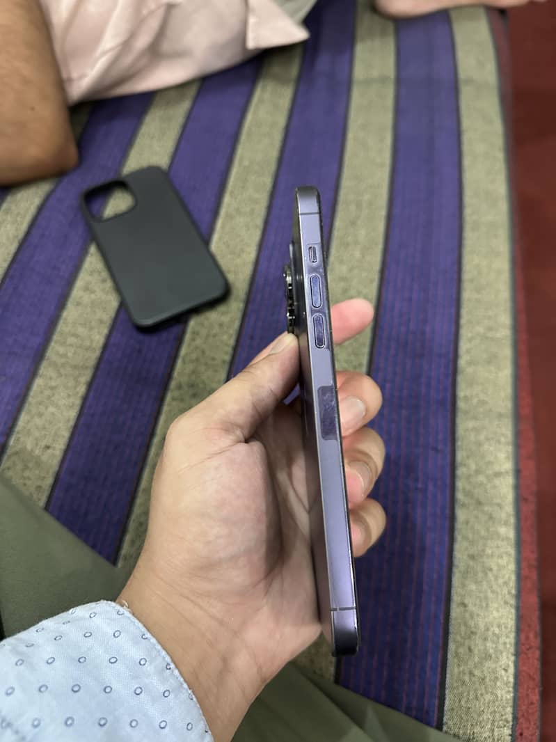 Apple iPhone 14 Pro Max 5