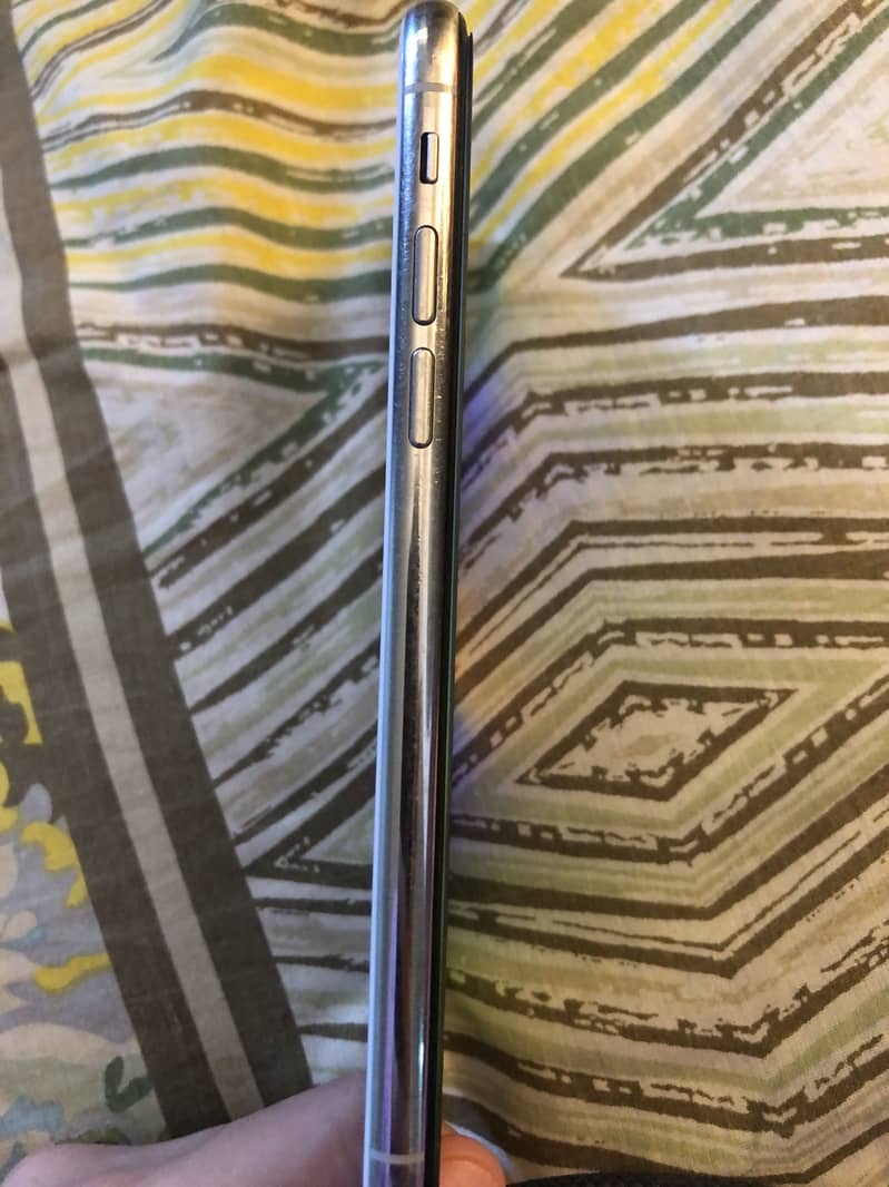 Apple iPhone X 2