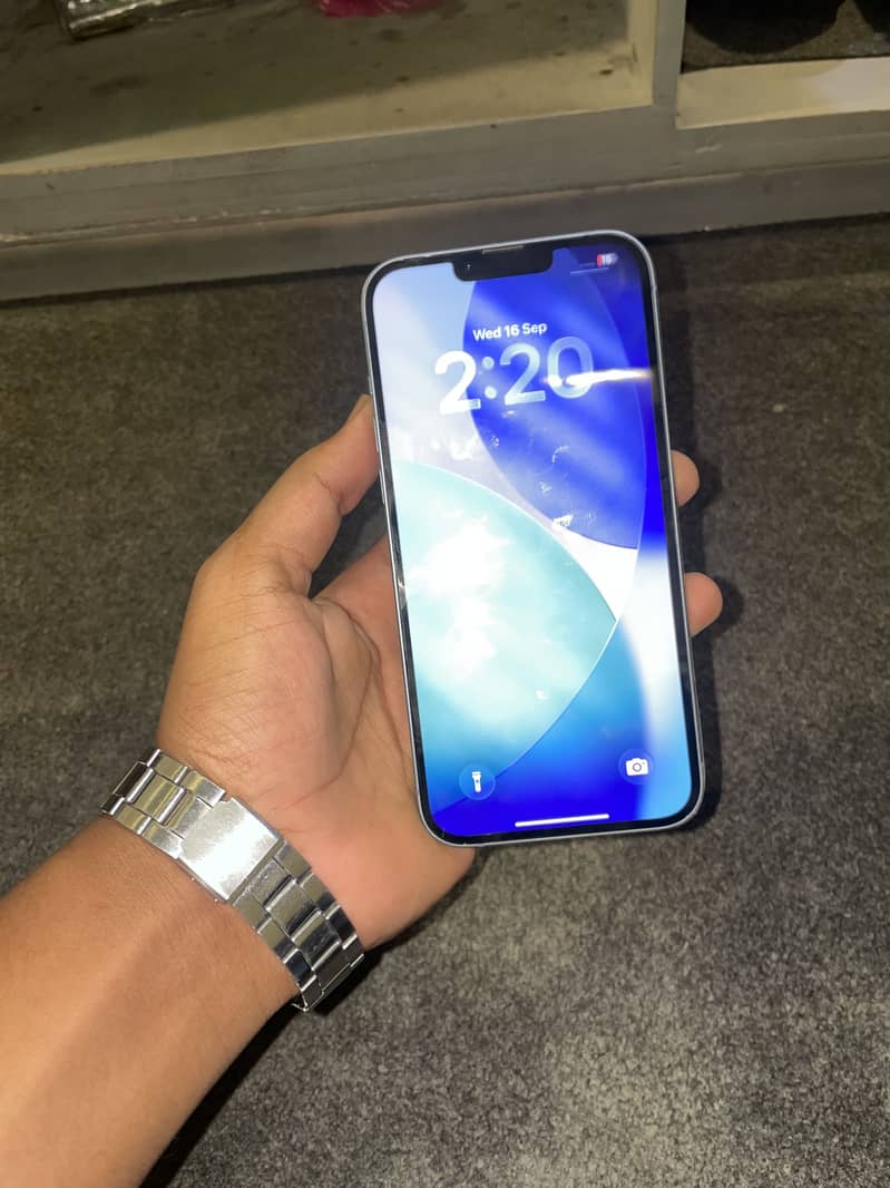Apple iPhone 14 plus 3
