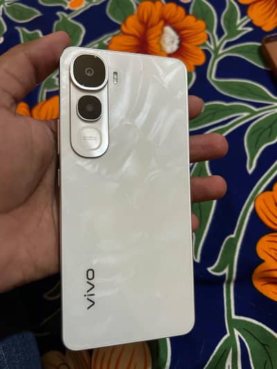 Vivo Y400