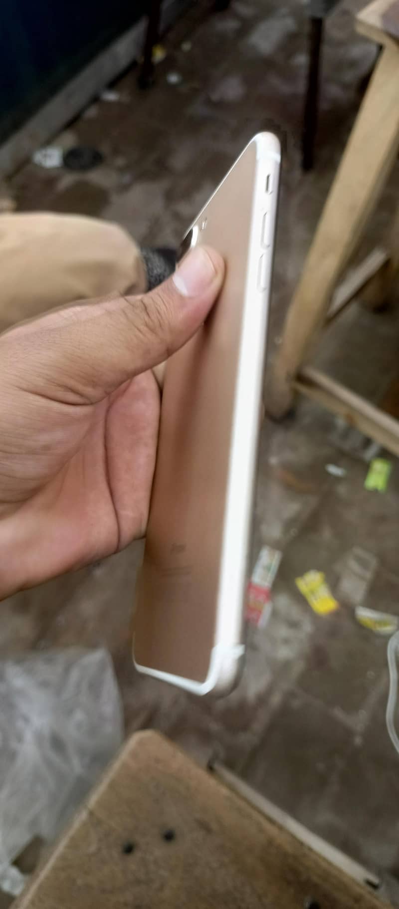 Apple iPhone 7 Plus 1