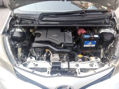 Toyota Vitz 2015