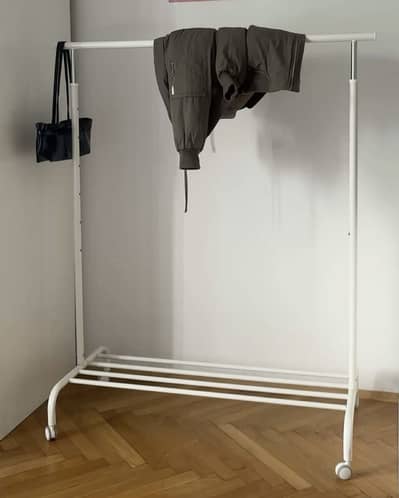 IKEA RIGGA Clothes Stand – Excellent Condition