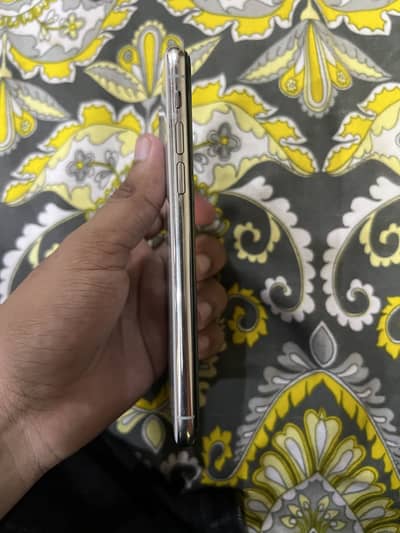 Apple iPhone Xs