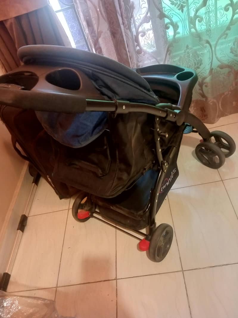 excellent condition pram 2