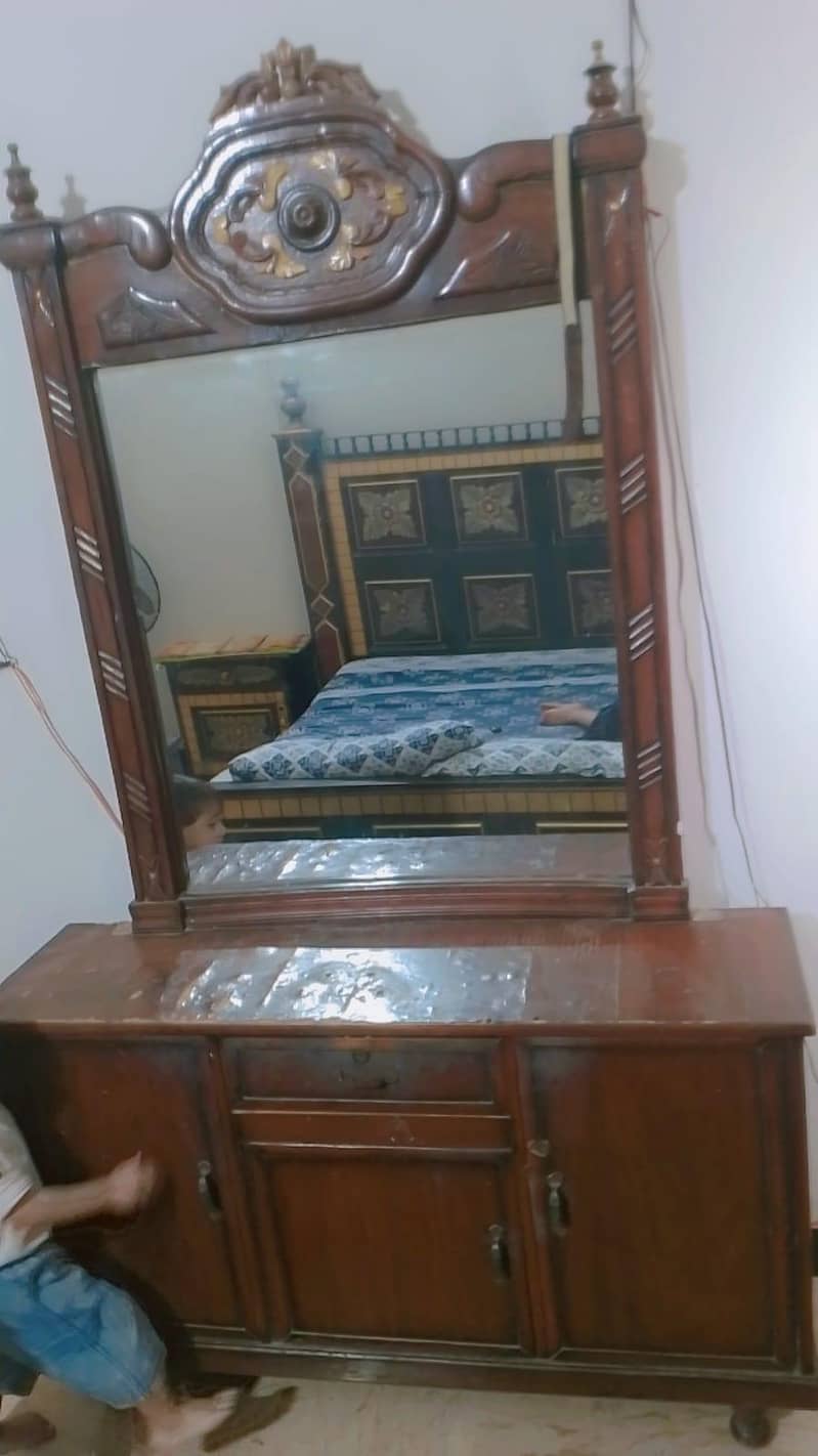 bed+ divider+dressing 2