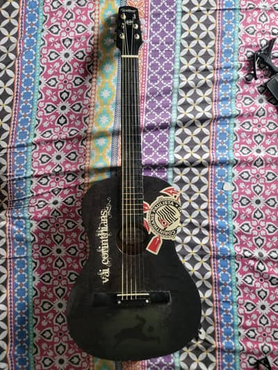 9/10 condition acoustic guitar perfect for beginners