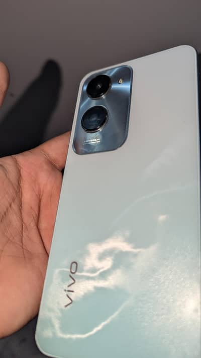 Vivo Y18 With full box