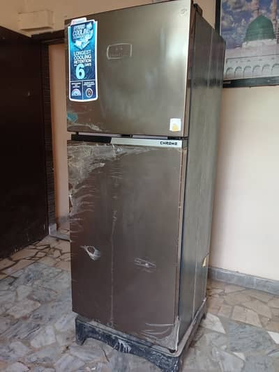 Dawlance fridge chrome series