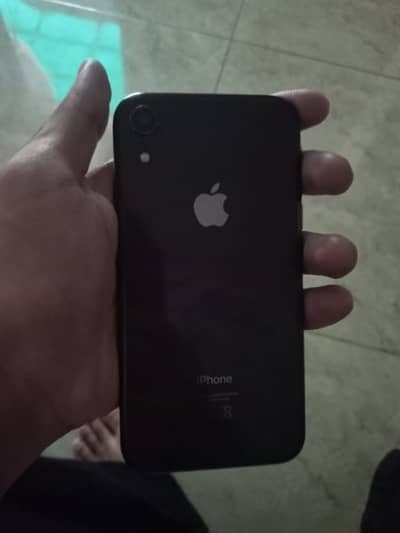 Apple iPhone XR