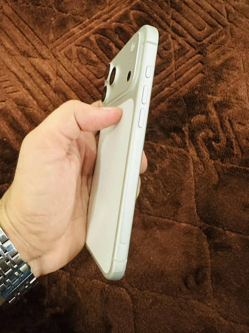 Apple iPhone 17 Pro Max 1