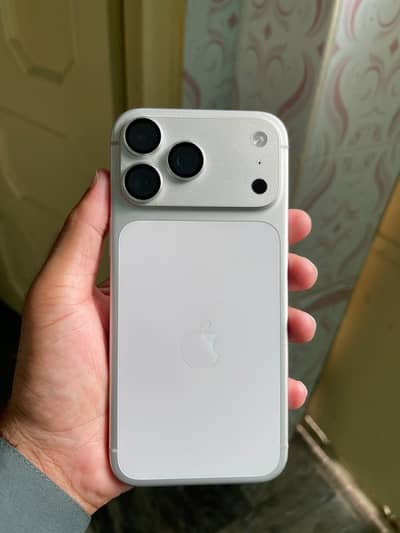 iPhone 17 pro max