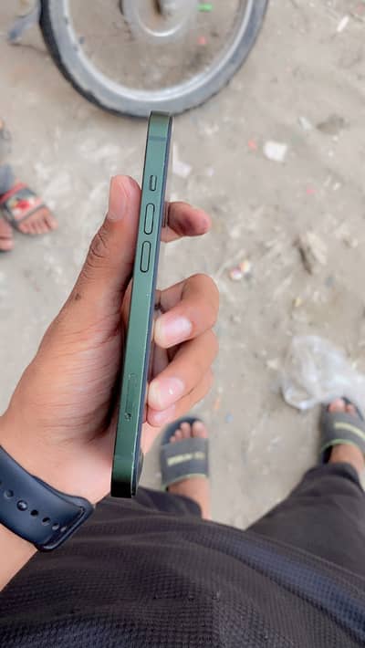 Apple iPhone 12