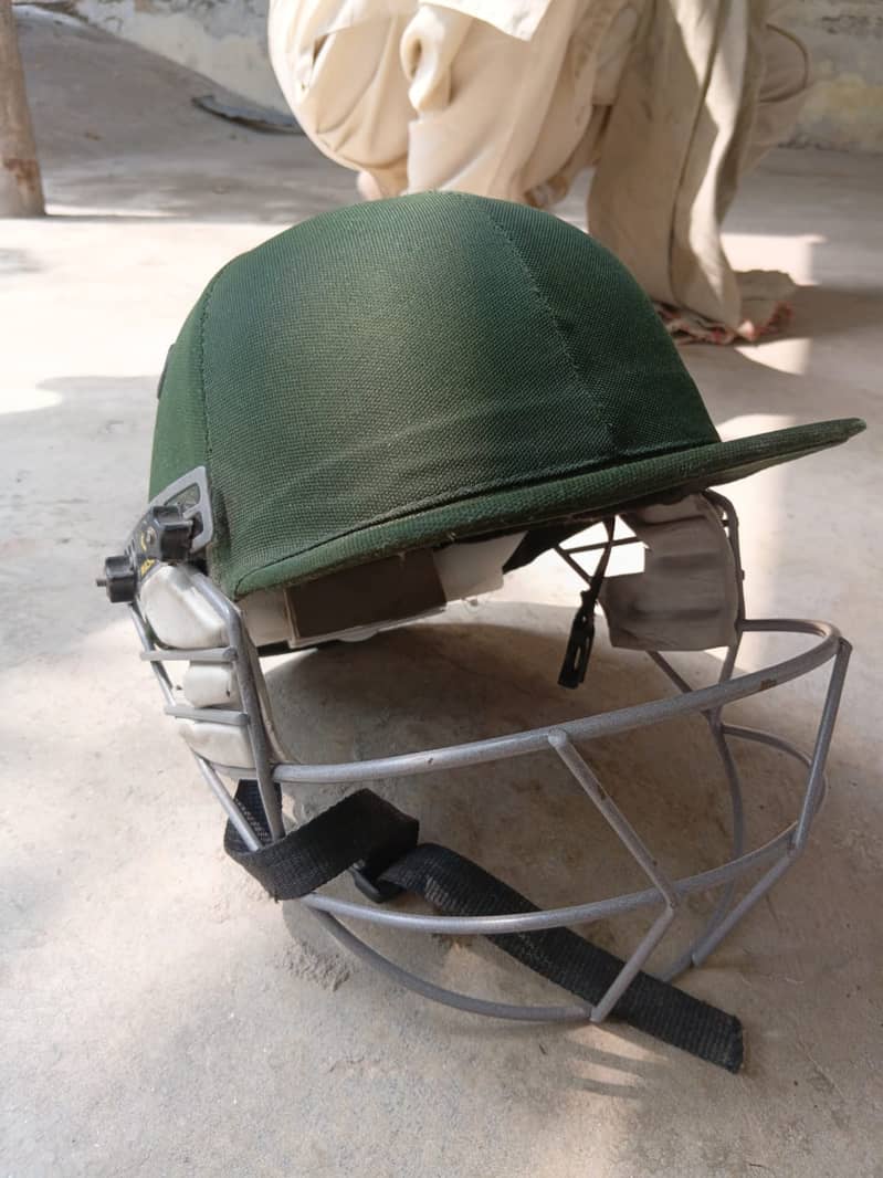 Used cricket kit 1
