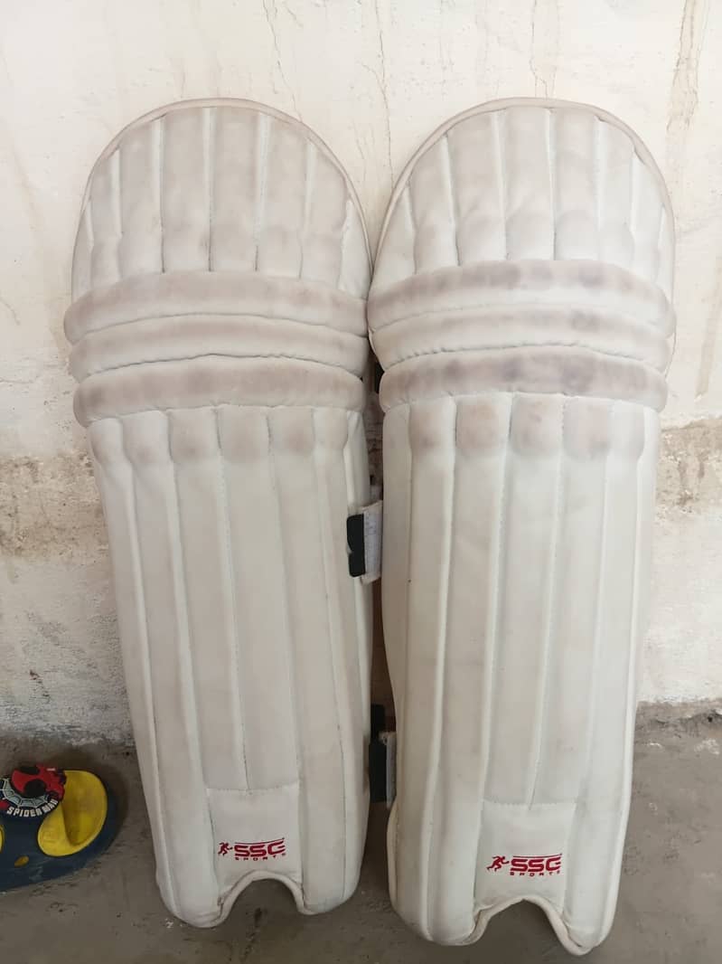 Used cricket kit 5
