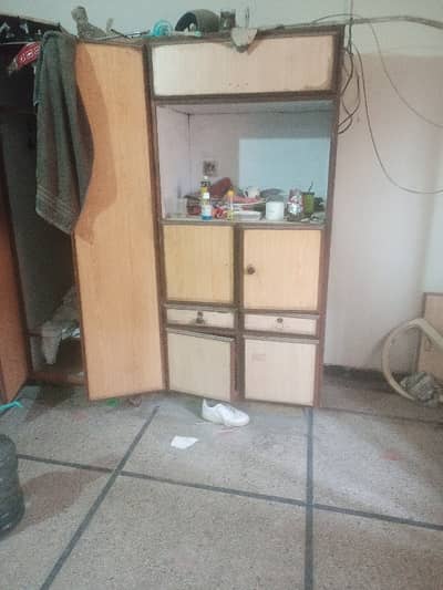 FASAL TWON D BLOCK 4 MARLA UPER PORTION 2 BAD ATTACH ROOM FOR RENT