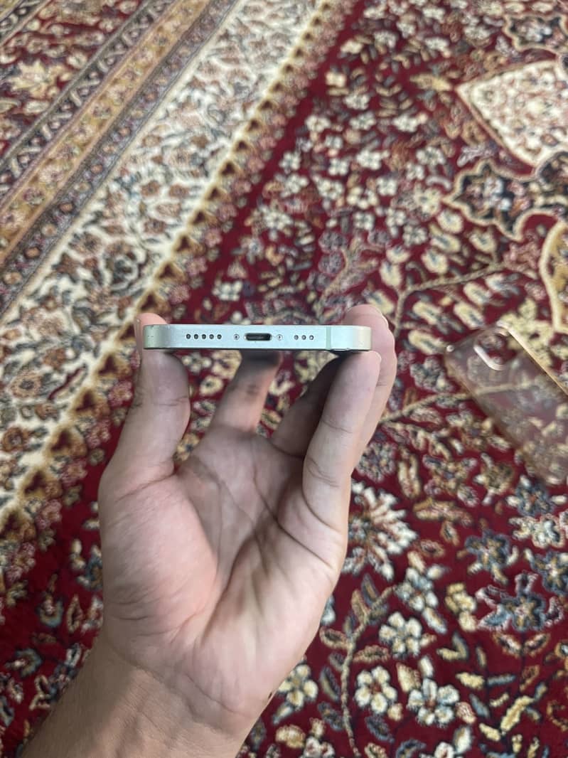 Apple iPhone 12 2