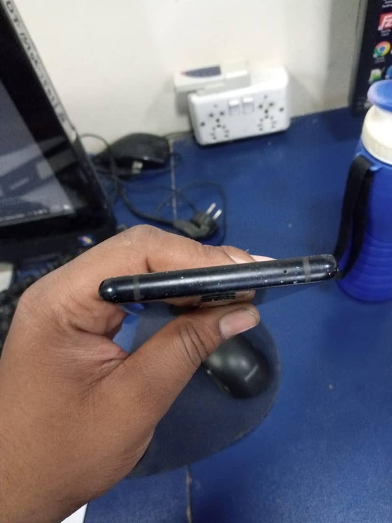 One Plus 8T 4