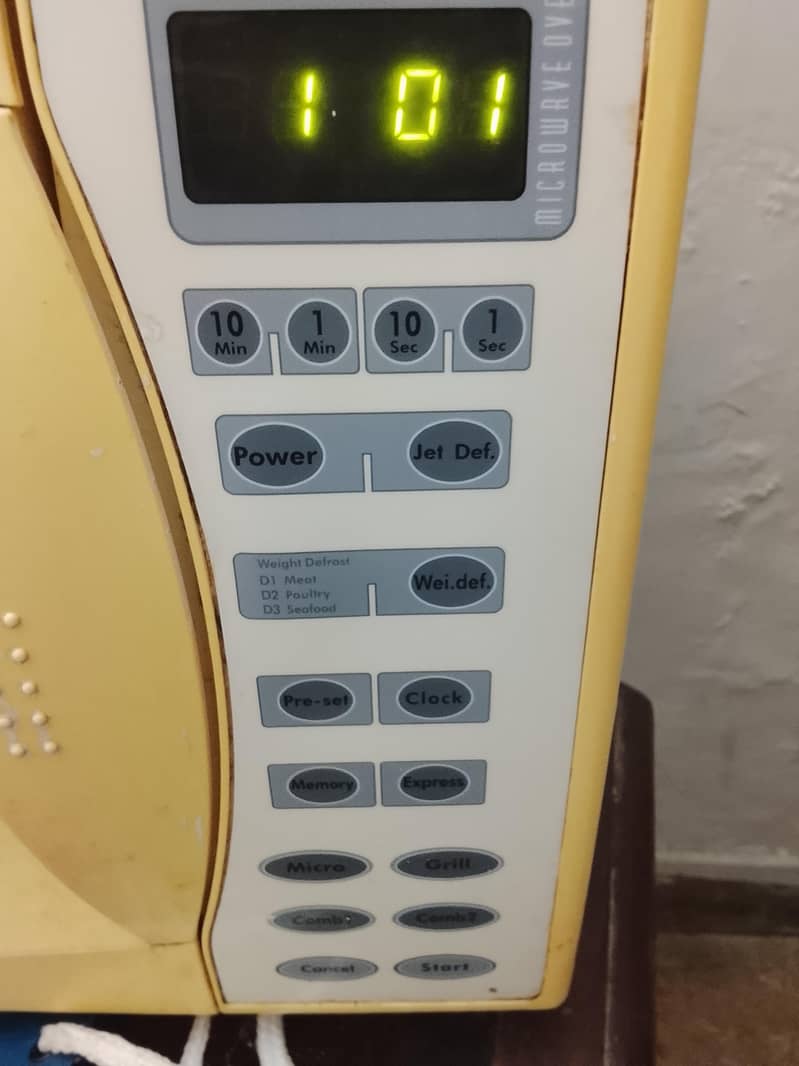 microwave 1