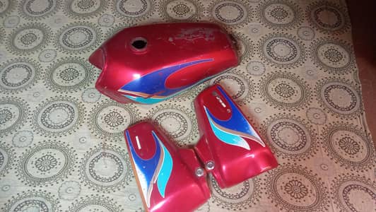 Honda 125 tanki side cover 1998