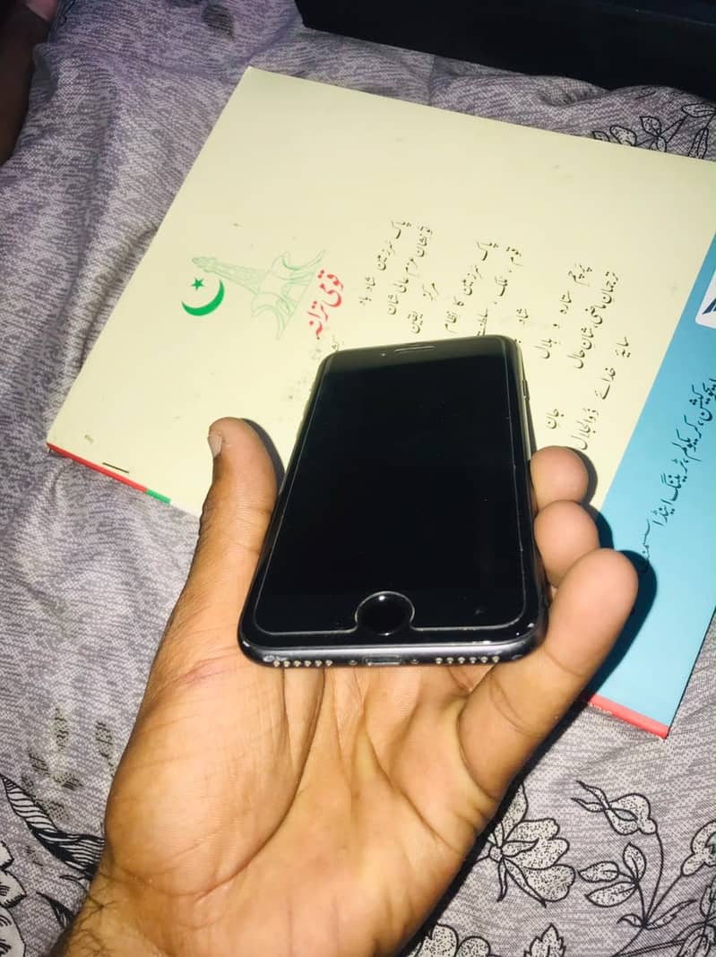 Apple iPhone 8 2
