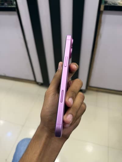 Apple iPhone 16 Plus