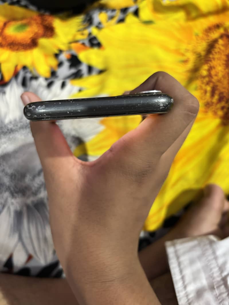 Apple iPhone 11 2