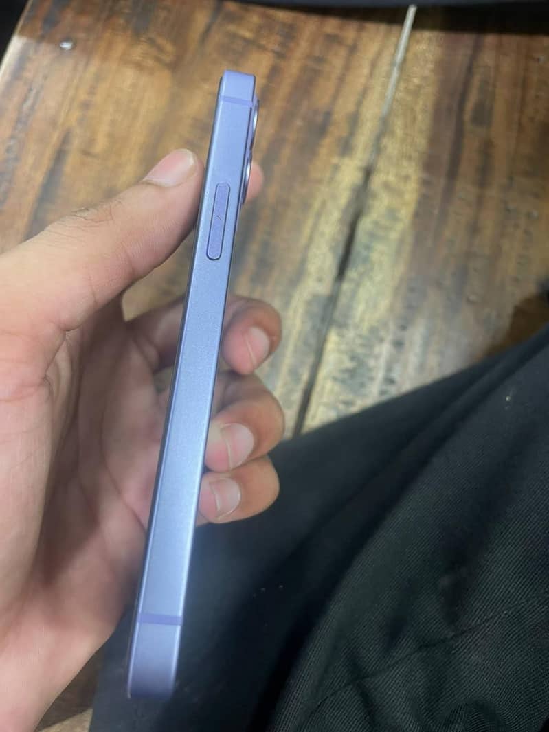 Apple iPhone 12 mini 4