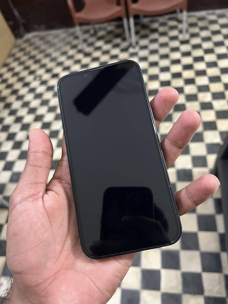 Apple iPhone 14 2