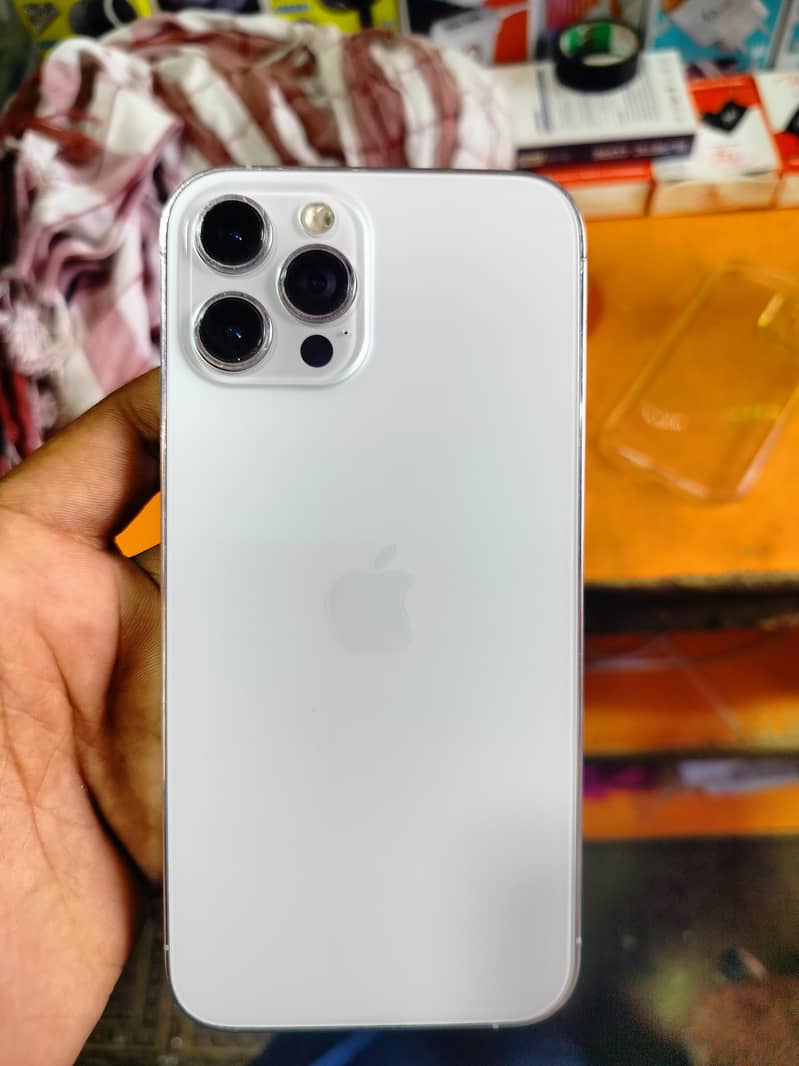 Apple iPhone 12 Pro Max 2
