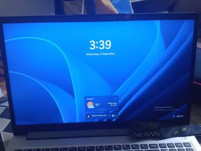 Lenovo IdeaPad Slim 1 15AMN7 - AMD Ryzen 3 7320U - 8GB RAM - 256GB SSD