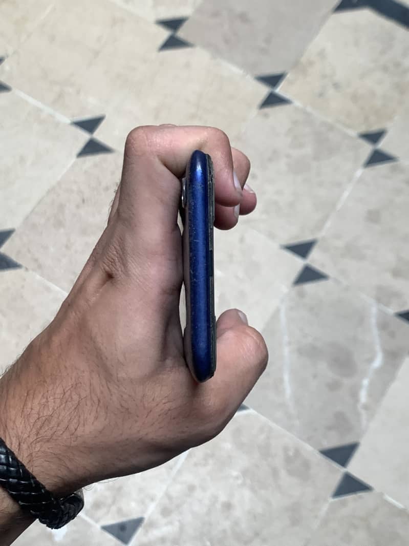 OPPO A83 1