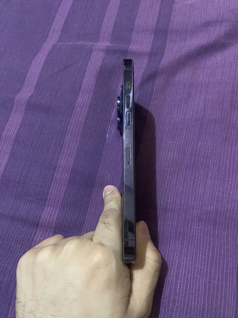 Apple iPhone 14 Pro Max 4
