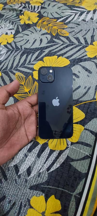 Apple iPhone 13