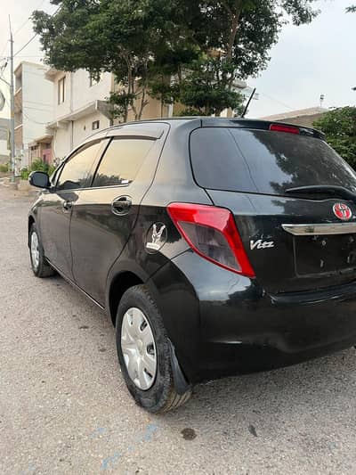 Toyota Vitz 2011
