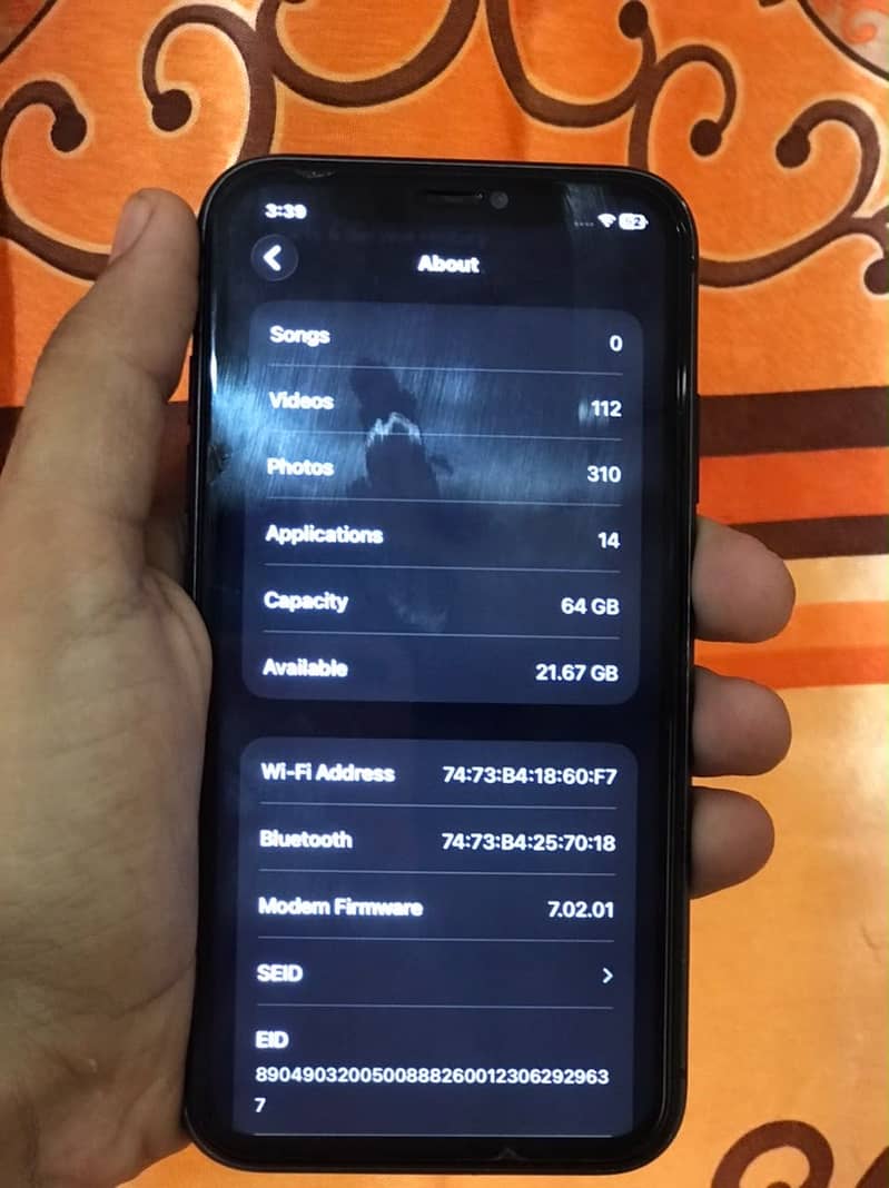 Apple iPhone 11 3