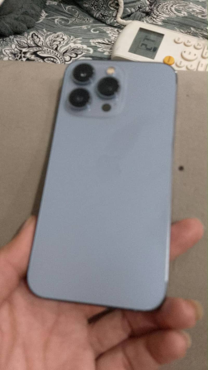 Apple iPhone 13 Pro 2