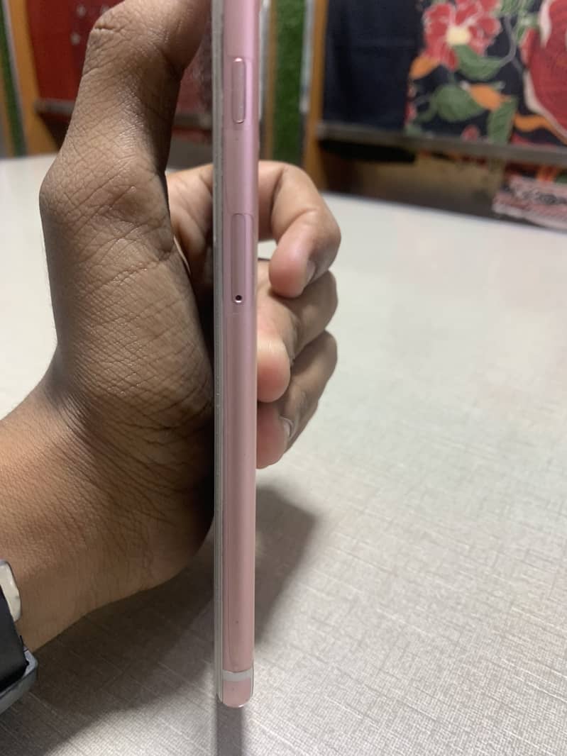 Apple iPhone 7 Plus 4