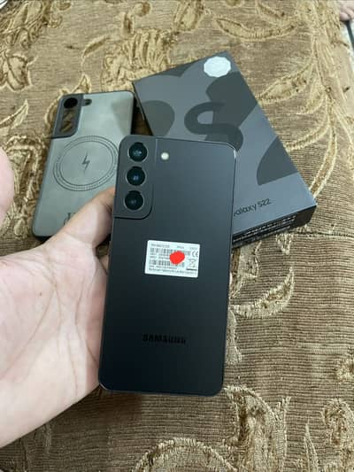 Samsung Mobile S22
