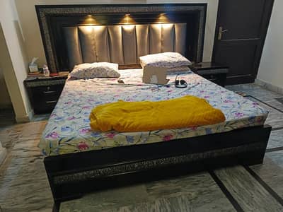 King Size Heavy Wooden Bed Set - Side tables - Dressing Table