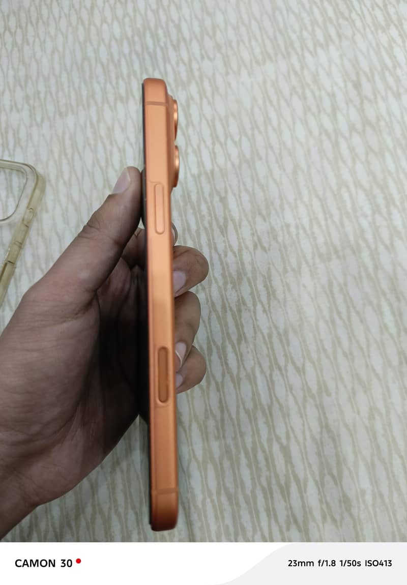 Apple iPhone 17 Pro Max 2